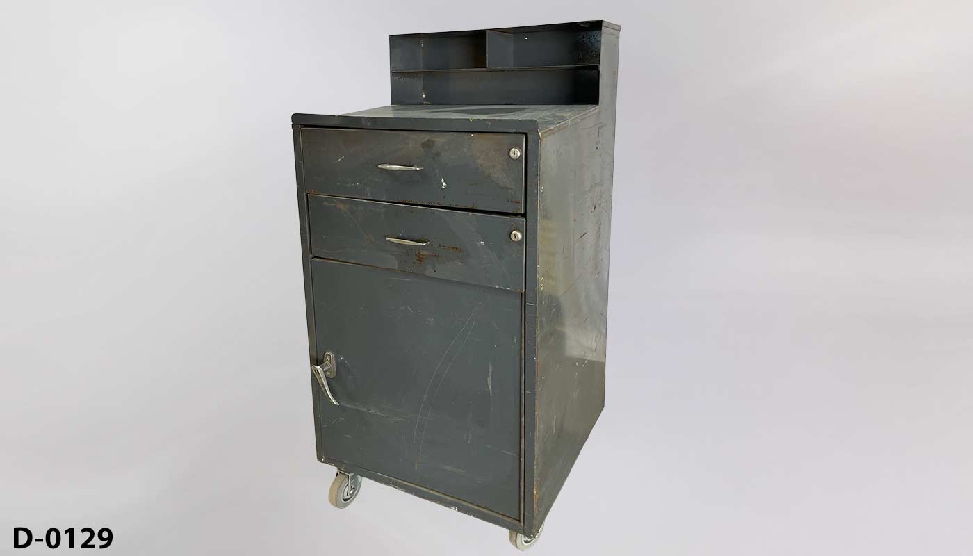 Desk, stock number D-0129