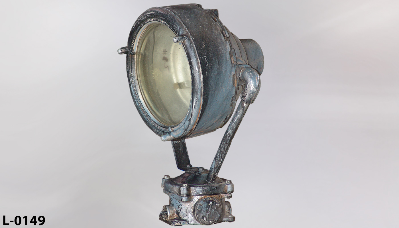 Light, stock number L-0149