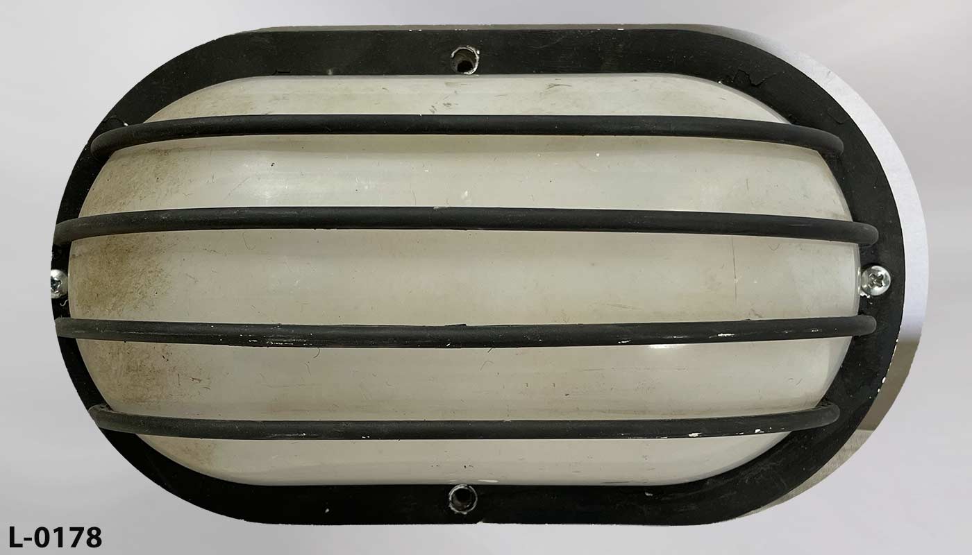 Light, stock number L-0178