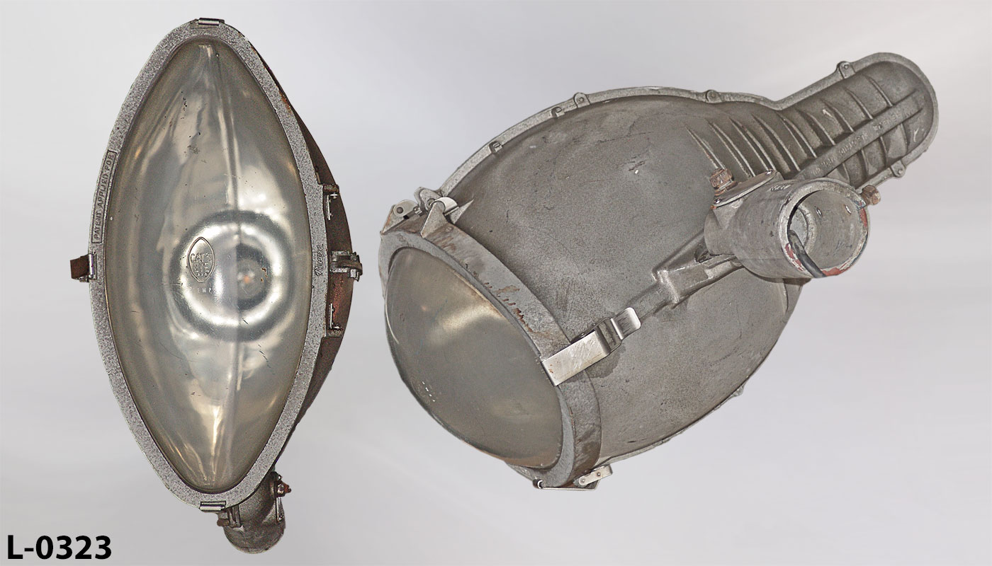 Light, stock number L-0323