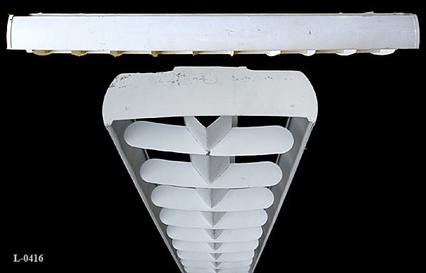 Light, stock number L-0416