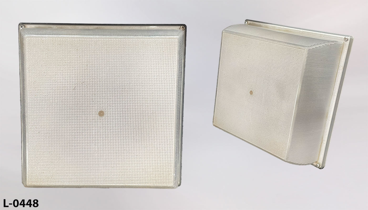 Light, stock number L-0448