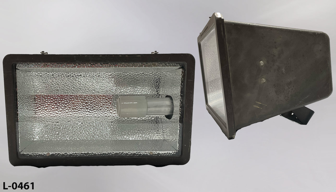 Light, stock number L-0461