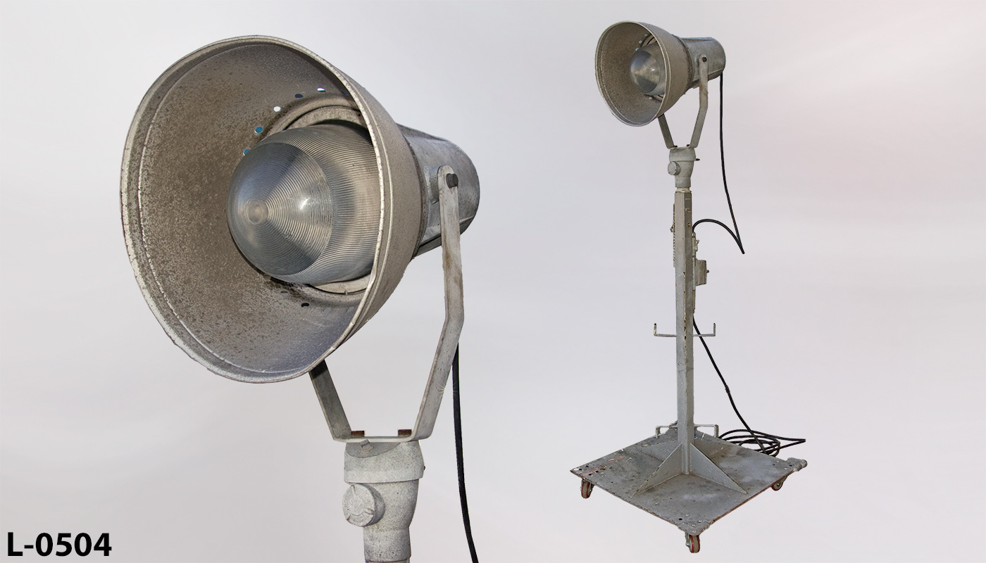 Light, stock number L-0504