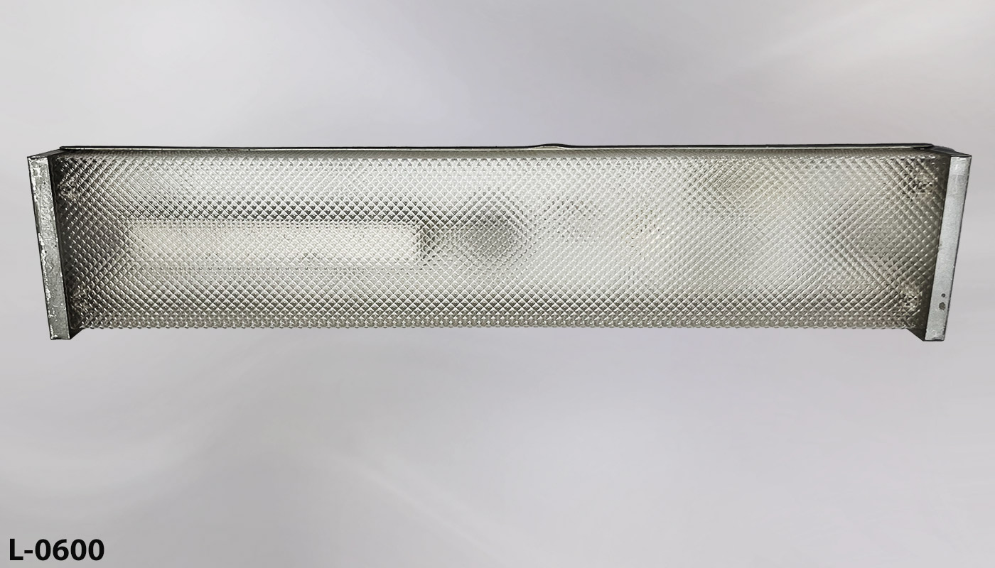 Light, stock number L-0600