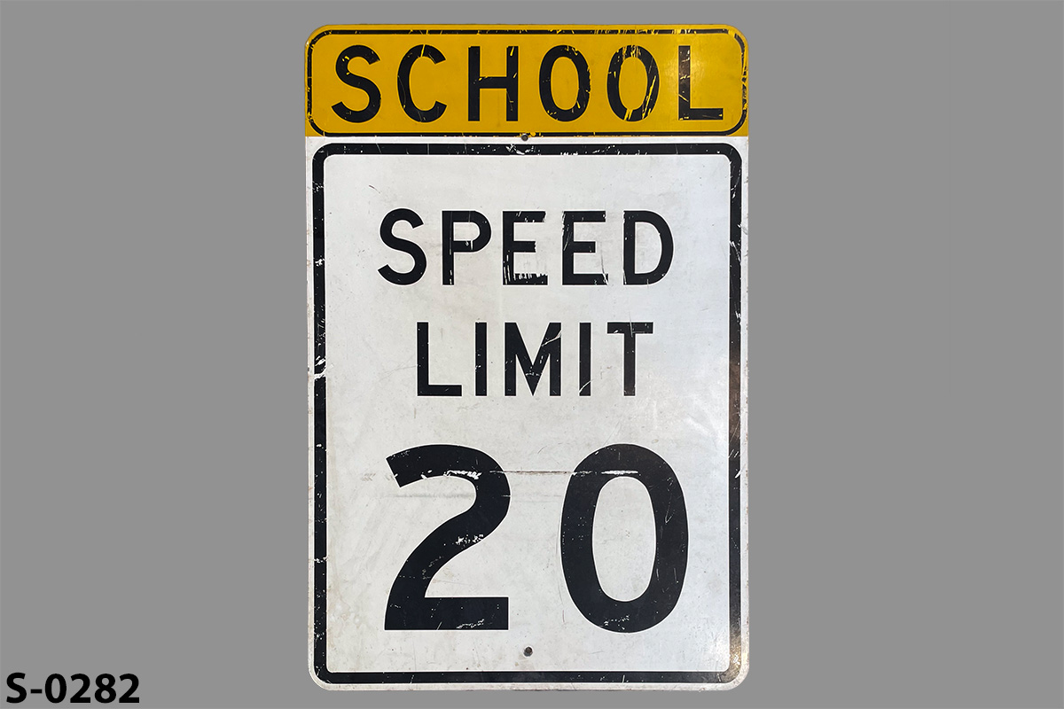 Sign "School Speed Limit 20", stock number S-0282