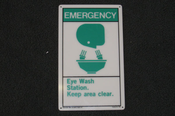 Sign-Eyewash station. Keep area clear. w/ symbol for eyewash, stock number S-2470