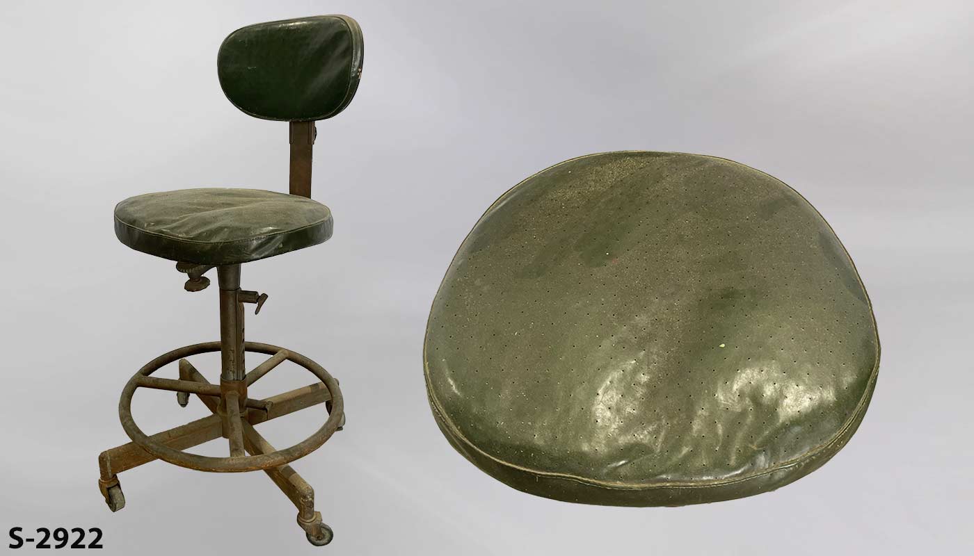 Stool on casters, stock number S-2922