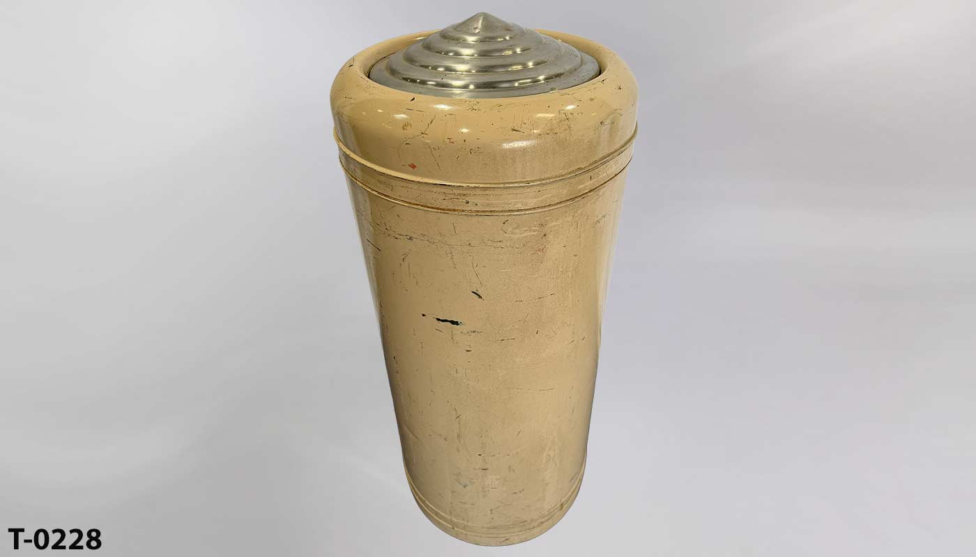 Trash can, stock number T-0228