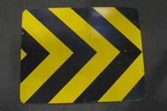 Sign->>> , black/yellow metal, 24"w x 30"t, stock number S-1914